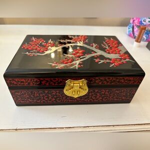 Chinese Jewelry Box